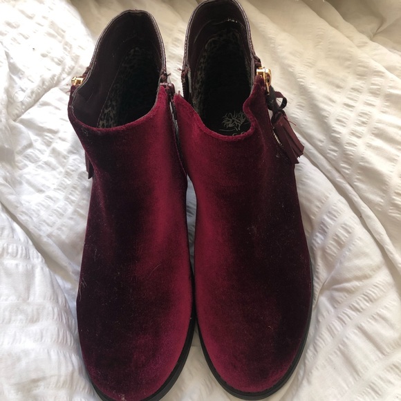 Burgundy booties - Picture 2 of 3